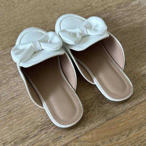 ***LIKE NEW*** toddler dress slides - Picture 2 of 3